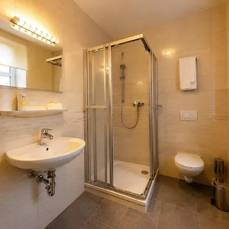 Kulturhotel Kaiserhof Ξενοδοχείο Bad Liebenstein